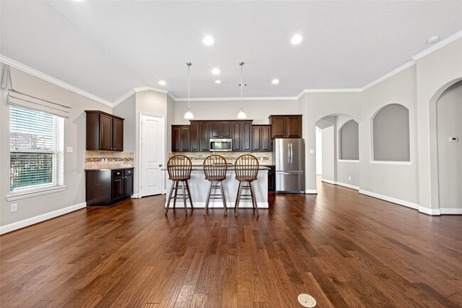 Photo - 14 S Sawbridge Cir