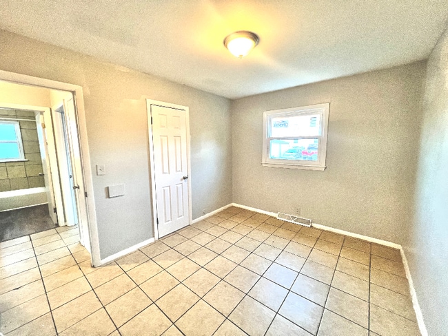 Photo - 5816 N 62nd St