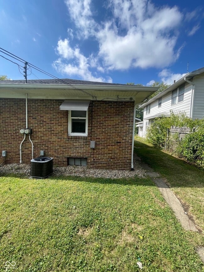 Photo - 841 N Emerson Ave
