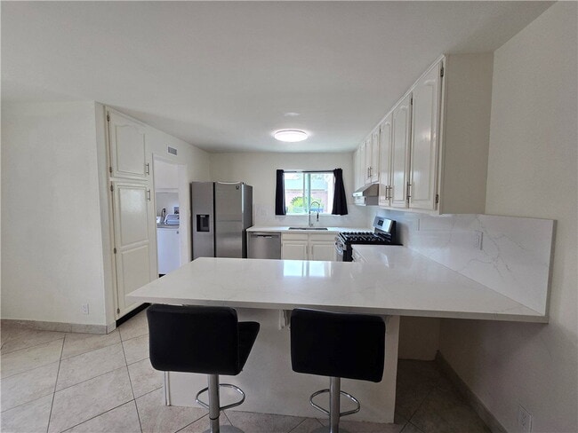 Photo - 6683 Gross Ave