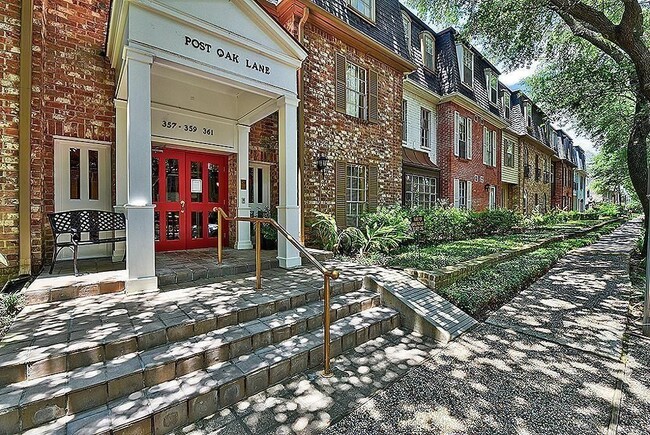 Photo - 361 N Post Oak Ln Apartamento