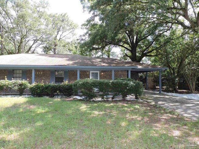 Photo - 1310 Pinnacle Dr House