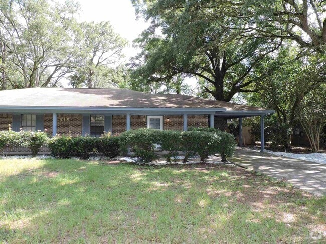 Building Photo - 1310 Pinnacle Dr Rental