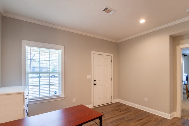 Photo - 154 Anneswood Rd