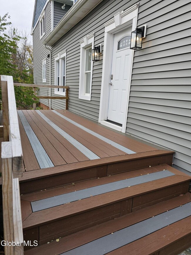 Photo - 489 Grooms Rd Unit B