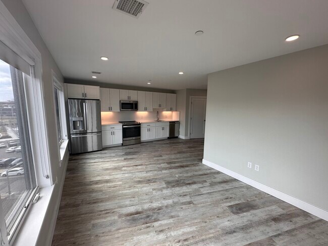 Photo - 200 Old Colony Ave Unit 611