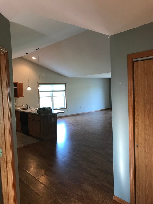 Photo - 1724 Crooked Ave