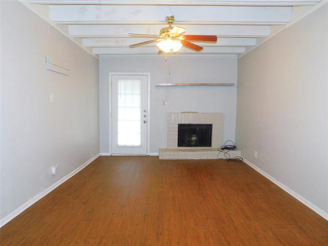 Photo - 1911 Kingswood Ct