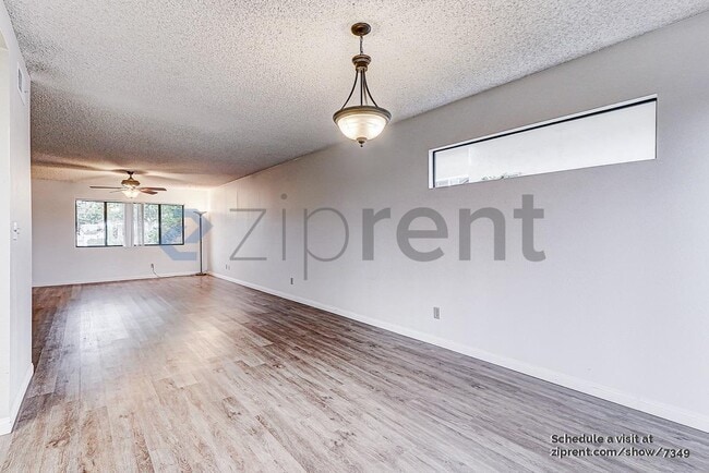 Photo - 4636 Huggins Way