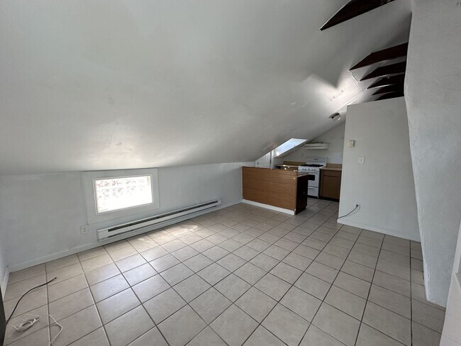 Photo - 84 Guilden St Unidad C