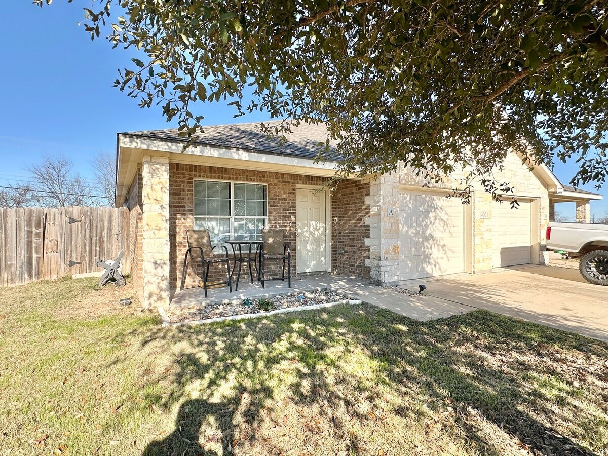 Photo - 4001 Cambridge Dr Unit 4001 A Cambridge Drive