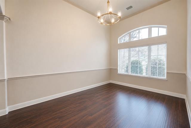 Photo - 2933 Softwood Cir
