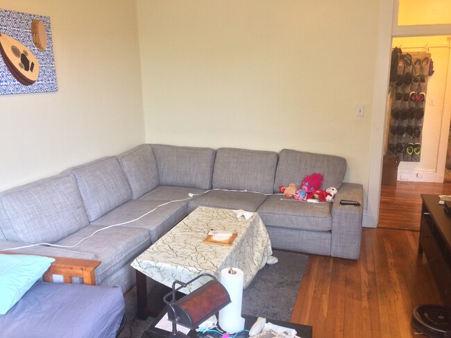 Building Photo - 382 Riverway Unit 26 Rental