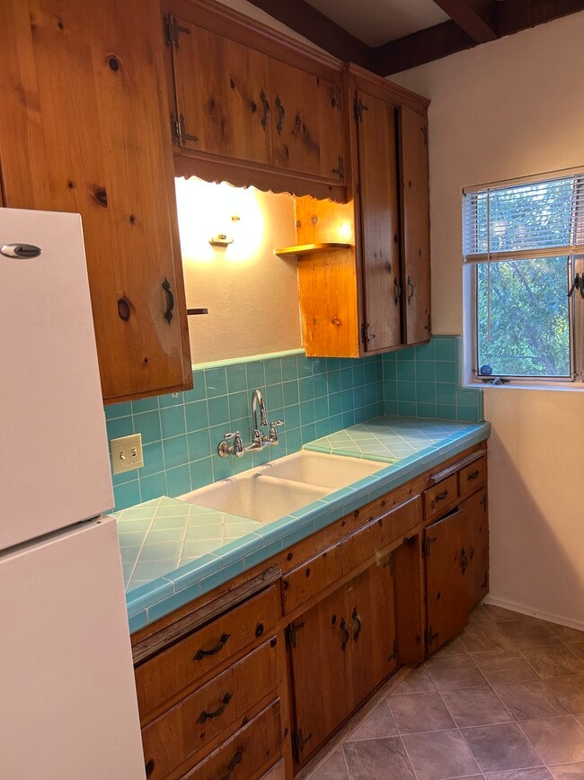 Photo - 7111 Mohawk St