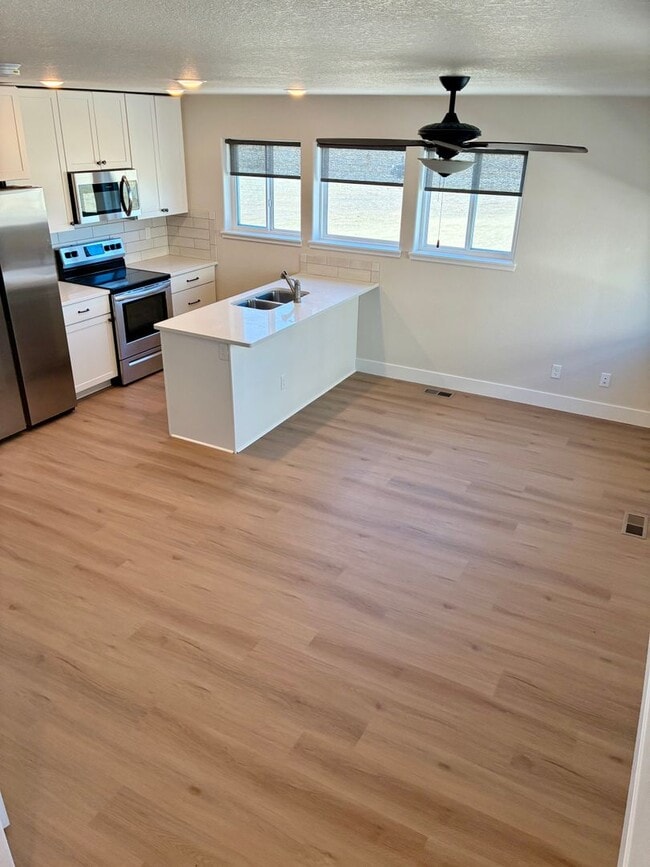 Photo - 2837 Urban Pl Unit B