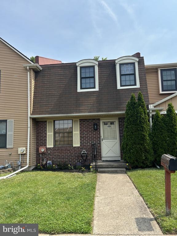 Photo - 889 Clover Pl Townhome