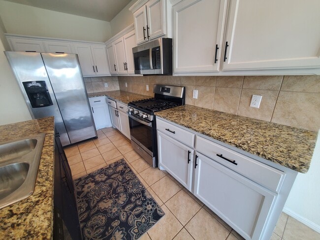 Photo - 248 Crowfoot Dr