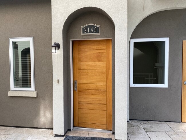 Photo - 2149 Carlmont Dr