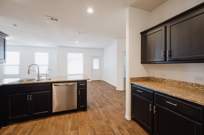 Photo - 1727 Twin Falls Dr