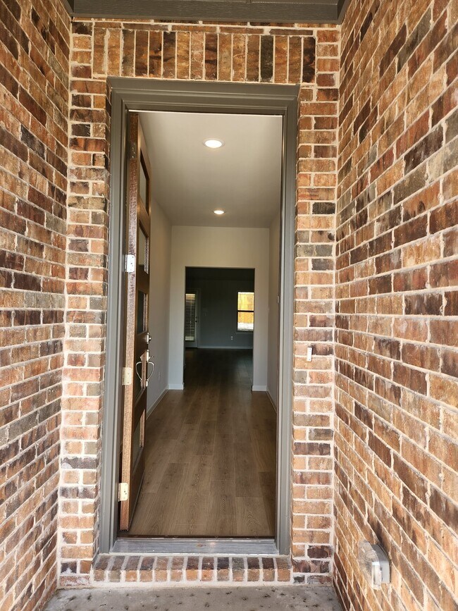 Photo - 2043 Atlantic Ave