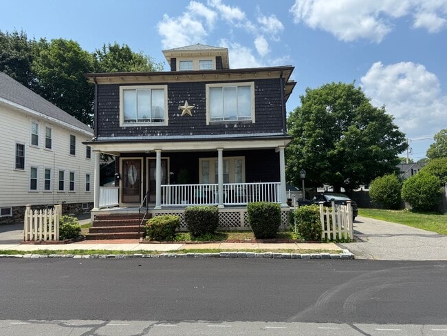 7-9 Lamoille Ave - 7-9 Lamoille Ave Apartment Unit 1st floor