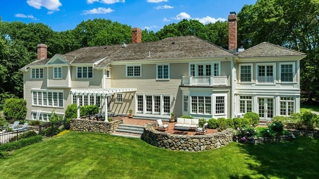 Photo - 26 Longmeadow Dr