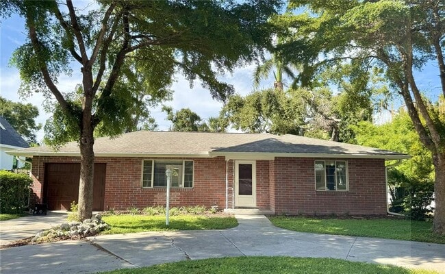 Building Photo - 2151 Datura St Rental
