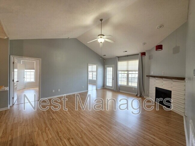 Photo - 1324 Kershaw Loop Unidad #206