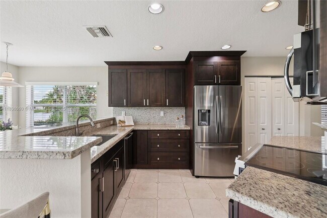 Photo - 16710 NW 12th St