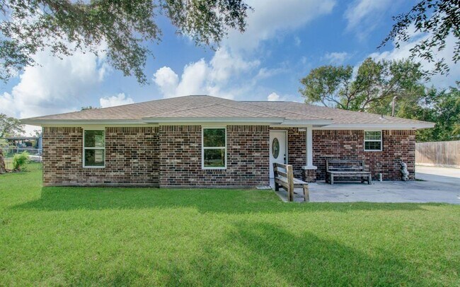 18802 Baughman Dr  