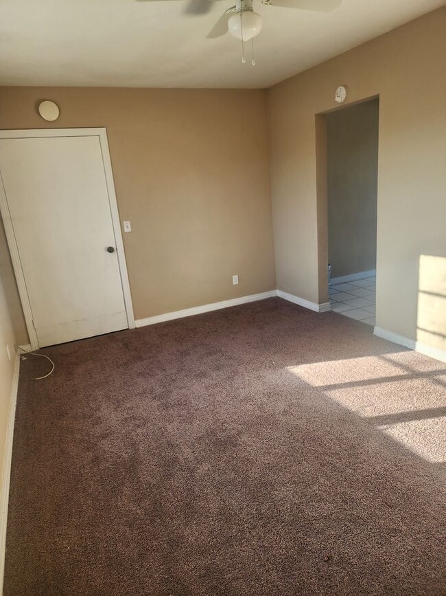 Photo - 5TH1235  8 Unit 1235 West 5th Street - up