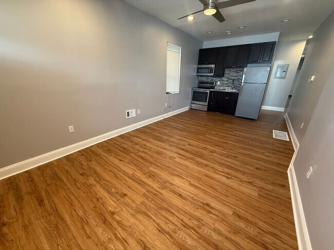 Photo - 5036 Sansom St Unit A