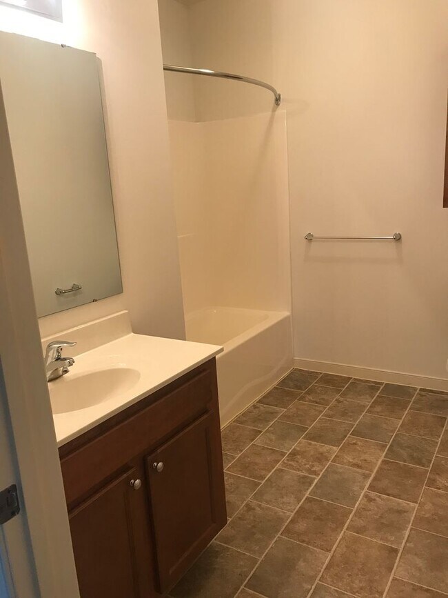 Photo - Franklin Unit 4045