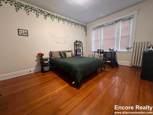 1788 Beacon St Unit 7