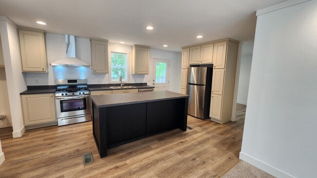 Photo - 3735 Pinoak St