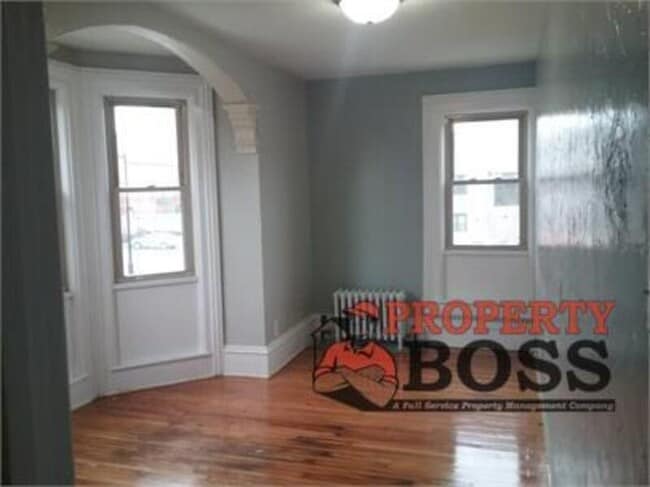 Photo - 802 Pine St