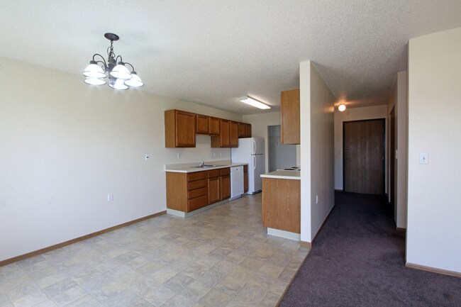 Lake Road Apartments - Lake Road Apartments