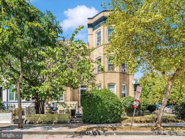 Photo - 60 Q St NE Townhome