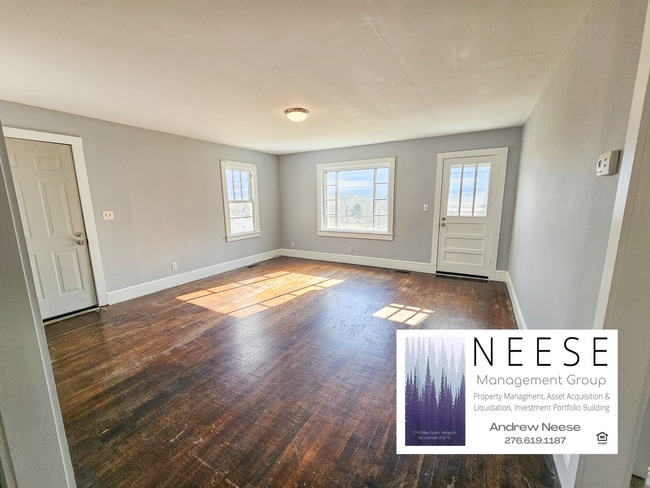 Photo - 639 Patton St NW