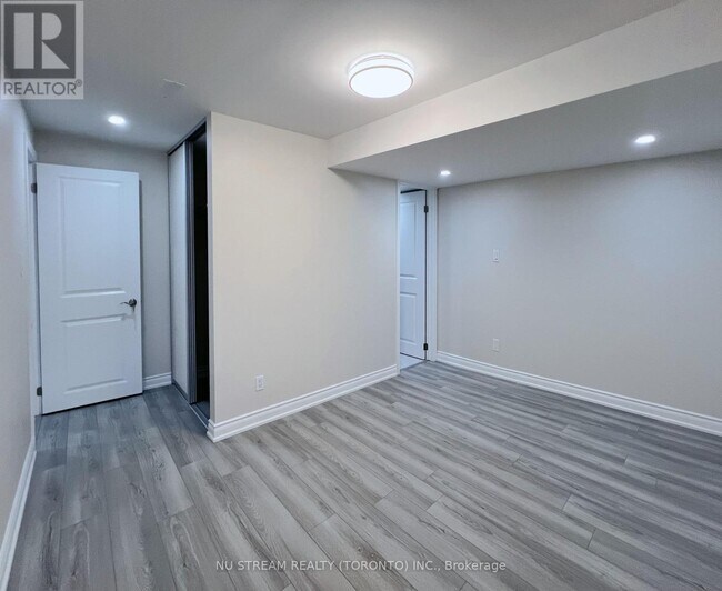 Photo - 133 Jinnah Ave