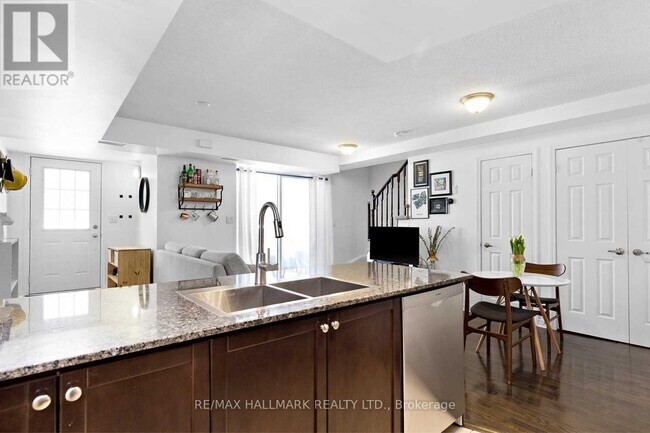 Photo - 11 Ruttan St