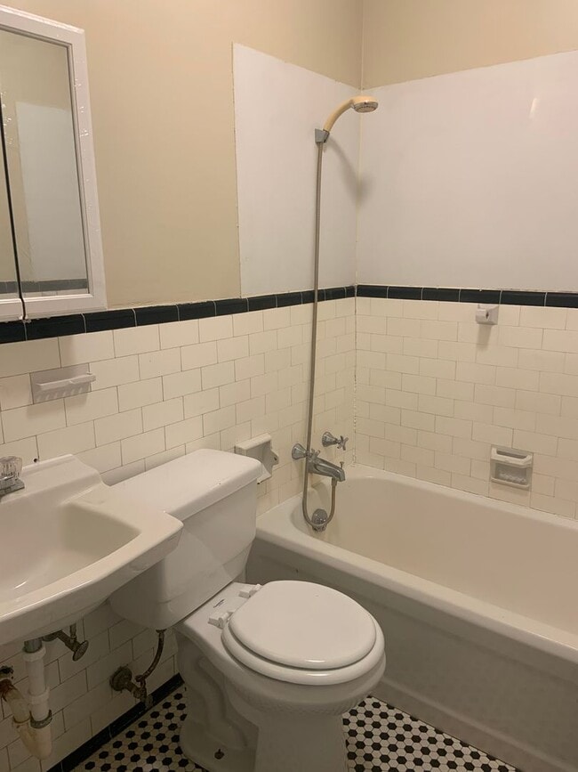 Photo - 1 BR in Glenwood