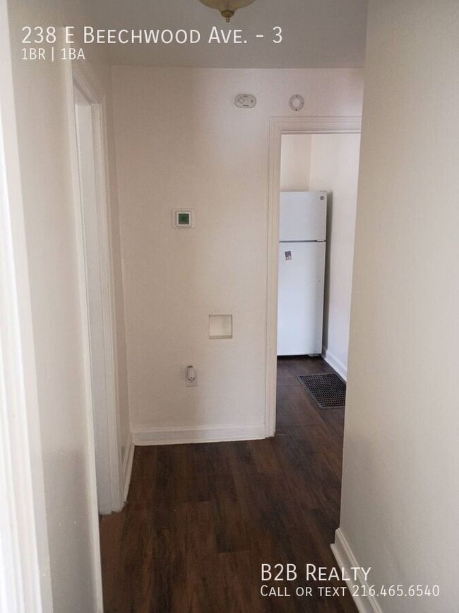 Photo - 238 E Beechwood Ave Unit 3