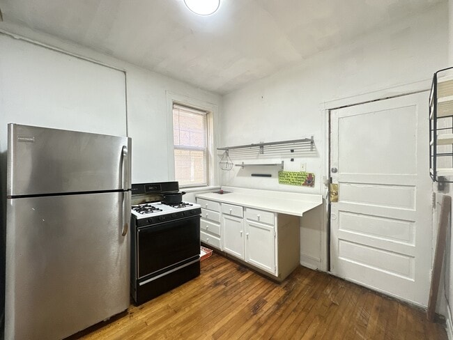 Photo - 2023 N Humboldt Blvd Unidad GF