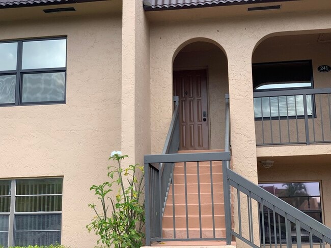 Photo - 125 Lake Nancy Dr Unidad 241