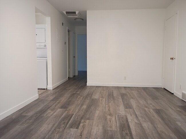 Building Photo - 595 W Tiffany Town Dr Unit 595