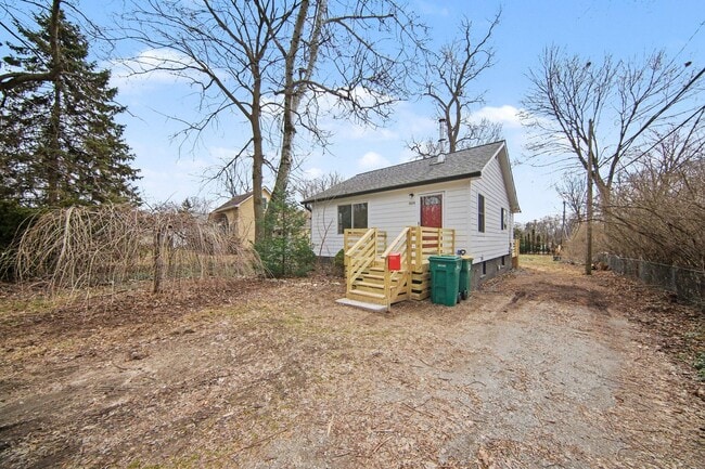 Photo - 808 E Cross St