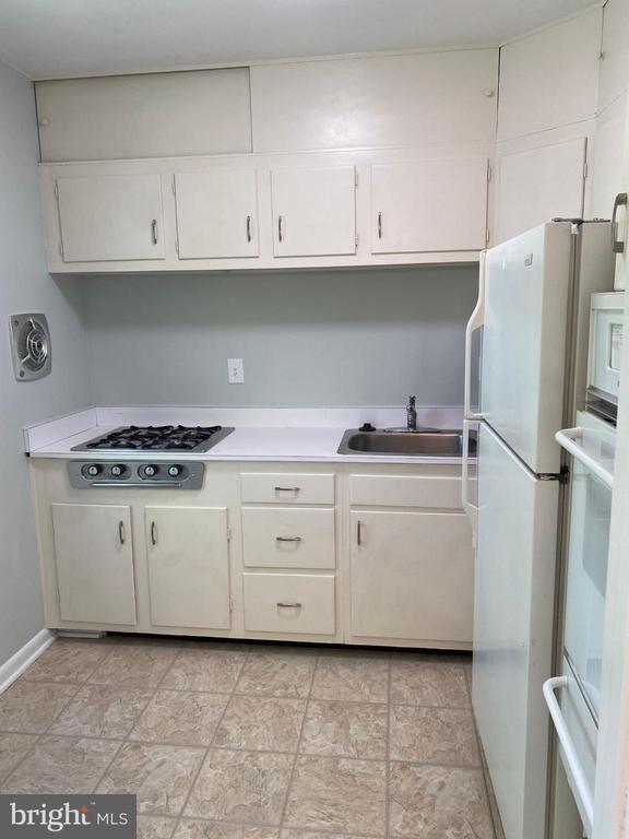 Photo - 312 E Melrose Ave