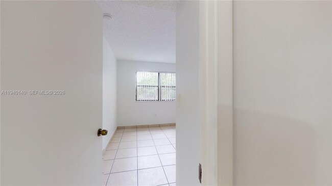 Photo - 15600 SW 80th St Unit L-202