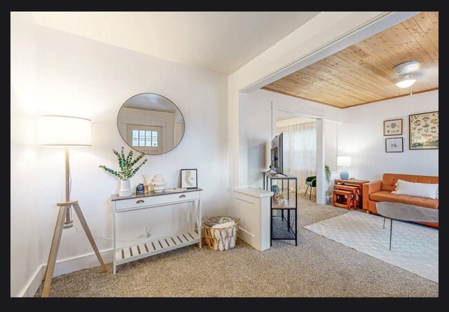 Photo - 5515 S Corbett Ave